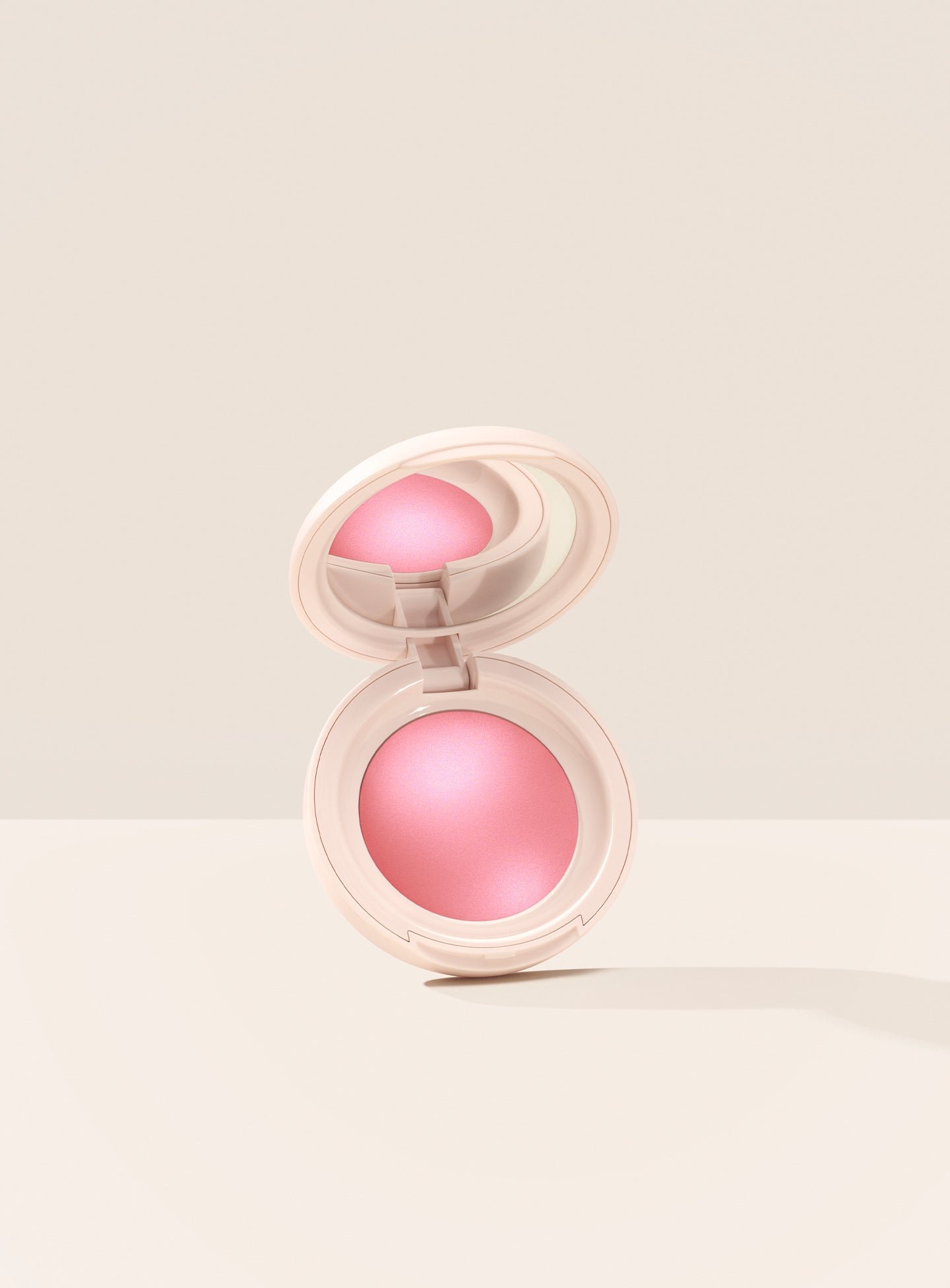 Soft Pinch Luminous Powder Blush - Image 2