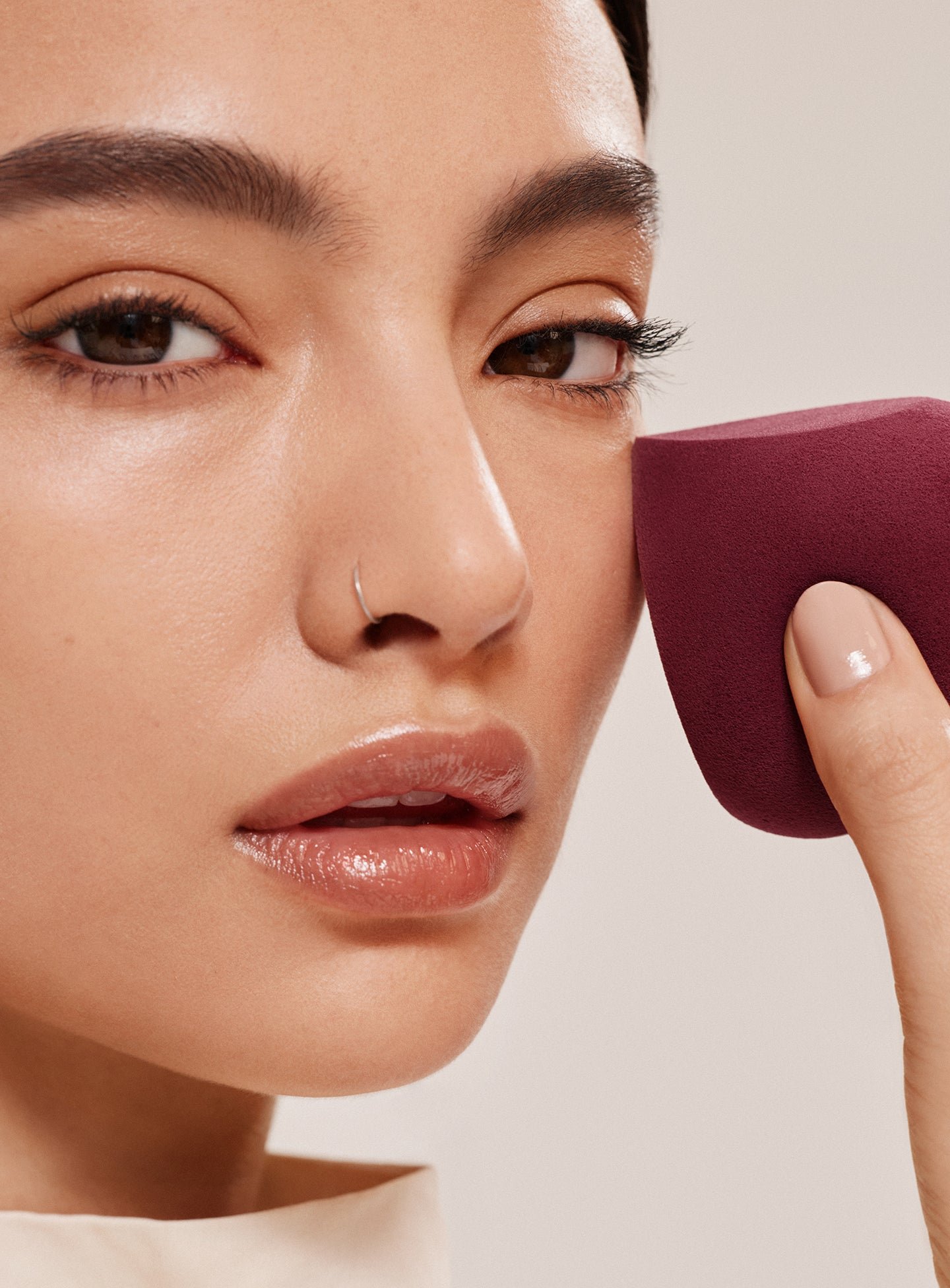 Soft Touch Makeup Blending Sponge - Image 6